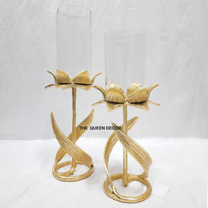 Porte-bougie en aluminium de style antique avec cheminée en verre, taille et forme personnalisées, vente en gros - Product Image 1