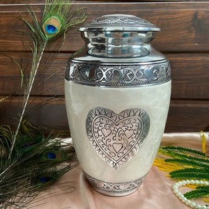 Urne funéraire en métal finition satinée pour cendres humaines adulte - Urne de crémation traditionnelle avec couvercle - Urne funéraire pour cimetière, commémoration et enterrement - Product Image 6