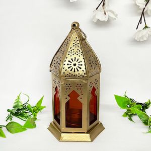 Farol de Vela Estilo Marroquí Único, Color Dorado y Ventana de Vidrio Rojo, Accesorios de Iluminación Decorativos para el Hogar y la Oficina - Product Image 2