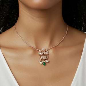 Collar con Colgante de Esmeralda para Novia, Diseñado en Plata de Ley 925 Gajaah con Acabado de Cristal Chapado en Oro - Product Image 1