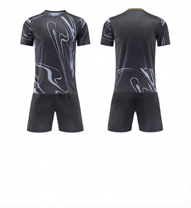 Conjunto de camiseta de fútbol personalizada al por mayor con estampado de mármol negro, tela de malla de poliéster de secado rápido, uniforme de verano para adultos, cuello redondo, manga corta - Product Image 1