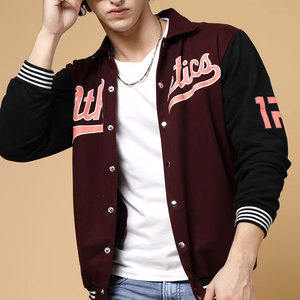 Blouson universitaire brodé patchwork économique et tendance, taille standard, article neuf, disponible en ligne - Product Image 4