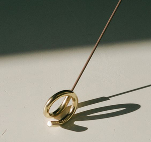 Quemador de Incienso Colgante de Latón Aromático para Todas las Estaciones, el Más Vendido, para el Hogar, Interior, con Agarwood y Sándalo, Decoración Creativa y Relajante - Product Image 5