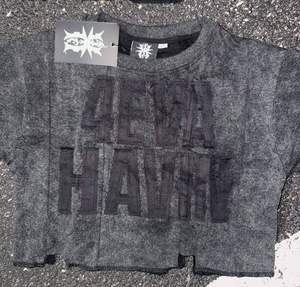 เสื้อยืดคอตตอน 100% คุณภาพสูง ทรงโอเวอร์ไซส์ ไหล่ตก คอเล็ก สไตล์วินเทจ ล้างสีแบบ Heavyweight Snow Wash และ Acid Wash - Product Image 4