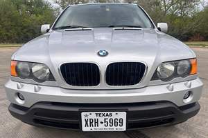 BMW X5 3.0i <span class=keywords><strong>2003</strong></span> Usado, Sin Reserva, Paquetes Premium y para Clima Frío, Tracción en las Cuatro Ruedas, Mayormente de Propietarios Occidentales, Sin Modificaciones - Product Image 4