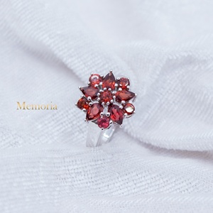Beautiful Flower Shape Natural <b>Garnet</b> Gemstone Classic Wedding <b>Ring</b> Handmade 925 Sterling <b>Silver</b> Jewelry for Wholesale - Product Image 2