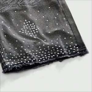 Pantalones Cortos de Mezclilla para Hombre con Pedrería Brillante, Estilo Urbano, Vaqueros Desgastados, Fabricante Mayorista - Product Image 1