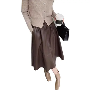 Jupe longue en similicuir PU pour femme, taille haute, mi-longue, avec poches, vente en gros - Product Image 3