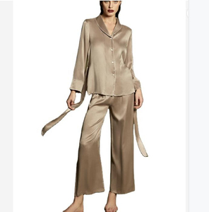 Conjunto de Pijama de Seda para Mujer, Sexy, con Bordado a Máquina, Manga Larga, Logotipo Frontal, 100% Seda Natural - Product Image 3