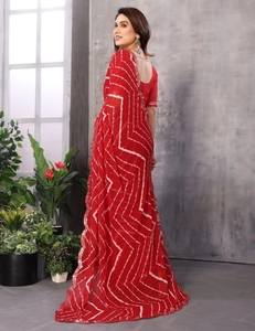 Sari de Rayón Estampado KV, Estilo Bollywood (Rojo y Blanco), Sin Arrugas, para Fiestas - Product Image 2