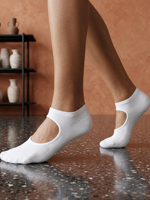 Chaussettes de yoga blanches pour femmes, antidérapantes, à bout ouvert, avec semelle en silicone, pour ballet, barre, pilates, respirantes, en coton élastique