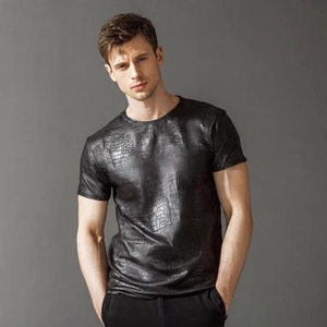 เสื้อยืดหนังแฟชั่นผู้ชาย สินค้าจากโรงงานโดยตรง เสื้อยืดหนังลำลองขายดี - Product Image 1