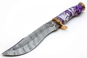 Couteau utilitaire d'extérieur artisanal en acier Damas avec manche en résine nacrée violette et garde-poignets en laiton - Product Image 2