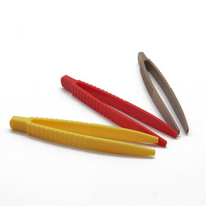 Pinces manuelles médicales jetables de premiers secours 11CM, pinces chirurgicales en plastique de qualité médicale bleues à usage unique certifiées CE Classe II - Product Image 1