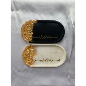 Bandejas Decorativas Ovaladas y Redondas de Resina para una Decoración de Mesa Refinada - Product Image 5