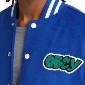 แจ็กเก็ตบอมเบอร์ทีมเบสบอลผ้ากำมะหยี่ปักหนังกำมะหยี่สำหรับผู้ชายผ้าขนสัตว์สไตล์ฤดูหนาวโลโก้ออกแบบได้ตามต้องการ - Product Image 4