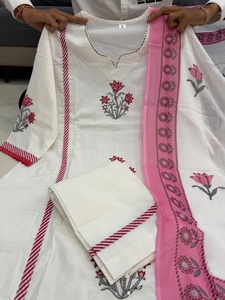 Conjunto de Traje Anarkali de Algodón Blanco de Lujo con Estampado Floral Rosa, Kalidar, Kurta, Pantalón, Dupatta, para Uso Diario, Festivo, Indio, Pakistaní - Product Image 4