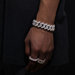สร้อยข้อมือทองคำแท้ 18K ประดับเพชรทรงกลมเจียระไนแบบเหลี่ยม สำหรับผู้ชาย สไตล์ฮิปฮอป เหมาะสำหรับใส่ทุกวัน - Product Image 1