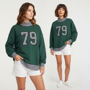 FORCETRA INDUSTRIES Sudadera de cuello alto extragrande para mujer, color granate, con letras y número 79 aplicados, manga larga, estilo casual, personalizada - Product Image 5