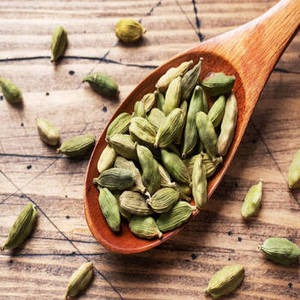 Gousses de cardamome supérieures vertes Alleppey biologique Récolte fraîche Qualité d'exportation Épice aromatique naturelle en vrac B2B Vente en gros Industrie alimentaire - Product Image 1