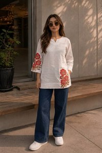 Robe trapèze décontractée bohème pour femme, blanche, brodée de fleurs, infroissable, à manches longues, séchage rapide, longueur midi, pour le quotidien - Product Image 4