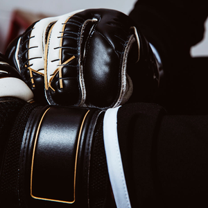 Gants de gardien de but de football professionnels unisexes, logo personnalisé, protection de football adaptée à l'extérieur, fabriqués en cuir de qualité, OEM - Product Image 4