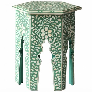 Taburete Otomano Redondo de Lujo Moderno Personalizado de Fábrica con Incrustaciones de Hueso, Acentos Florales de Resina Hechos a Mano y Base Metálica Dorada para Tocador - Product Image 6