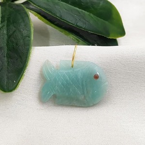 Hand Carved Gemstone Fish Charms <b>Pendant</b> - Gold Plated Handmade Charms - Carving Stones Wholesale - Product Image 3
