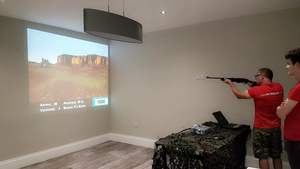 Máquina de juego de disparos de proyección <span class=keywords><strong>virtual</strong></span> 6 en 1 Juegos Simulador interactivo VR de alta precisión para diversión familiar y parques de atracciones - Product Image 3