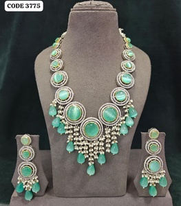 Parure de collier long de luxe en pierre aqua pour femme, idéal pour mariage, fête, collection de bijoux ethniques de créateur, coffret cadeau haut de gamme - Product Image 1