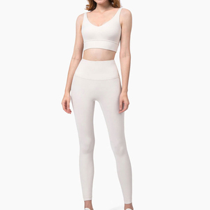 Ensemble de yoga pour femmes de qualité supérieure - Ensemble 2 pièces taille plus, haut court taille haute, extensible dans les quatre sens, écologique, séchage rapide, respirant - Product Image 1