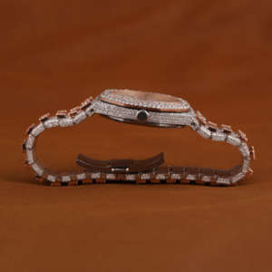 นาฬิกาข้อมือหรูหราประดับเพชรโมอิสซาไนต์ทรงกลม ตัวเรือนโรสโกลด์ ระบบออโตเมติก ประดับเพชรเต็มเรือน สำหรับผู้ชาย - Product Image 5