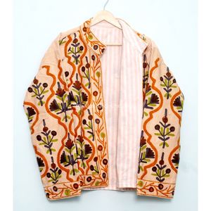 Veste bomber ethnique pour femme, nouvelle collection, broderie traditionnelle, design artisanal, inspirée du patrimoine artistique. - Product Image 6