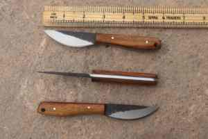 Couteau de chasse haut de gamme en acier au carbone avec manche en bois, couteau de chasse médiéval forgé à la main sur mesure - Product Image 5