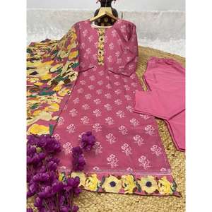 PANTALÓN DE TRABAJO DE IMPRESIÓN DIGITAL DE MUSELINA DE DISEÑADOR CON DUPATTA PINK - Product Image 2