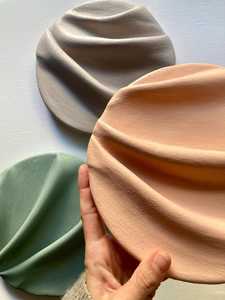 Trendy Custom Design Round Ceramic Art Hanging Ornament Wall Mount For Living Office Wall Arts Home <b>Decor</b> By Universal Overseas - Product Image 6