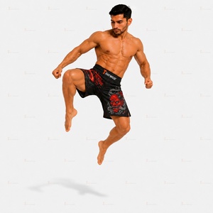 กางเกง MMA Elite รุ่น 205 GSM ผลิตจากโพลีเอสเตอร์ผสมสแปนเด็กซ์ ทนทาน ยืดได้สี่ทิศทาง แห้งเร็ว เหมาะสำหรับการฝึกซ้อมต่อสู้ รับผลิตแบบ OEM และติดฉลากส่วนตัว - Product Image 3