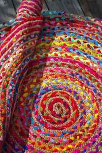 พรมปูพื้นน้ำหนักเบาและพับเก็บได้ ทำจากปอกระเจาและผ้าฝ้าย บุนวมและซักทำความสะอาดได้ เหมาะสำหรับห้องนอนและห้องนั่งเล่น - Product Image 3