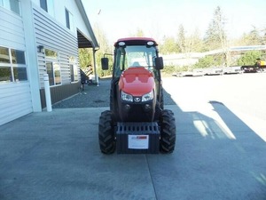Tractor M5-111 2022, Equipo Premium Listo para Exportación, Suministro a Granel de Alta Resistencia - Product Image 3