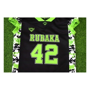 Ensemble de vêtements de sport d'équipe personnalisé, maillot de football à manches courtes imprimé camouflage noir et vert néon, et pantalon - Product Image 2