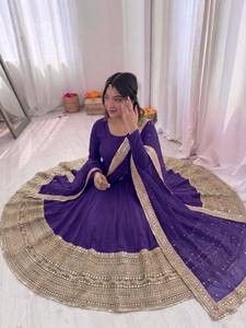 Purple Embroidered Chiffon <b>Shawl</b> With Gold Trim Traditional Ethnic Wear For Women India Pakistan <b>Wedding</b> Engagement - Product Image 2