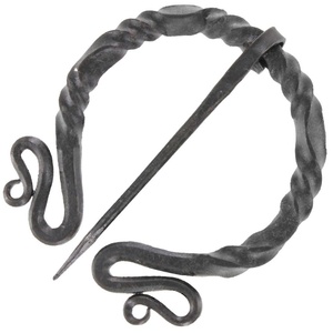 Collier pendentif croix de troll forgé à la main par un forgeron, amulette viking médiévale en fer avec dessus torsadé, vente en gros sur mesure - Product Image 4