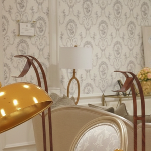 Réchaud alimentaire haut de gamme en acier inoxydable doré, type chafing dish, avec bandes décoratives métalliques et support élégant pour service de banquet hôtelier - Product Image 5