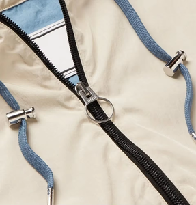 Chaqueta Cortavientos Ligera con Capucha y Media Cremallera en Colores Beige, Azul y Negro, con Cordón Ajustable, Estilo Urbano, de Poliéster/Nylon - Product Image 4