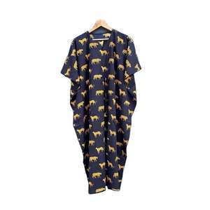 Caftán de algodón ligero y cómodo para mujer, con estampado indio a mano, manga corta, vestido maxi, informal, para la noche, o como pareo de baño. - Product Image 2