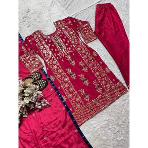 Ensemble de vêtements pour femmes de créateur, tenue de soirée avec pantalon et dupatta, costume en organza - Product Image 1