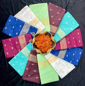 Collection de Saris Traditionnels en Lin Tissé Fantaisie pour Femmes, Saris Zari Tissés, Disponibles en Gros pour Toutes les Saisons - Product Image 6