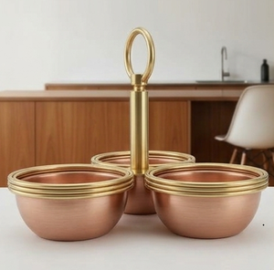 Bol en métal doré, support pour noix, plateau rond pour fruits secs, plat de service, bol à fruits secs artisanal - Product Image 4
