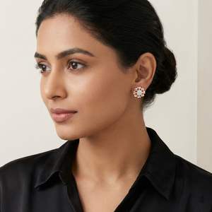 Elegantes Pendientes de Oro Rosa con Diamante Natural de 0.07 Quilates, Corte Brillante Redondo, Color HI, Claridad VS SI, Certificado IGI, para un Estilo Atemporal - Product Image 1