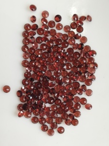 Natural Red <b>Garnet</b> 4MM Round Brilliant Cut Best Quality Loose Gemstone For Jewelry Making - Product Image 3
